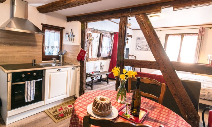 Ribeauville Apartment | Cozy studio apartment, Muscat in the center of Ribeauvillé in Alsace