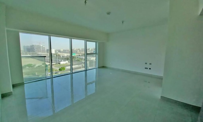 Al Raha Beach Apartment | Cozy Studio Apartment in a Waterfront Building