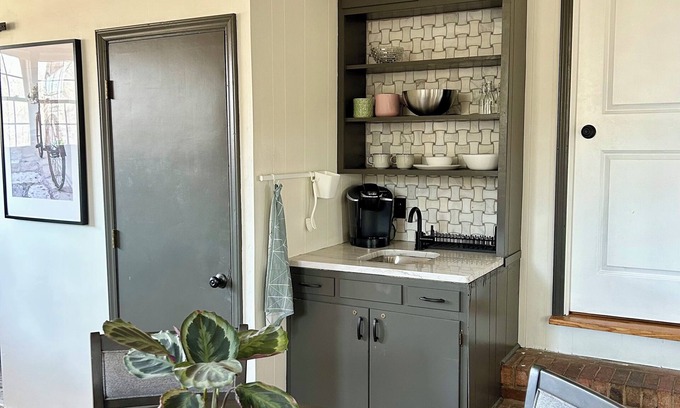 York Apartment | Cozy, Studio Apartment on 5 beautiful Acres in York, SC