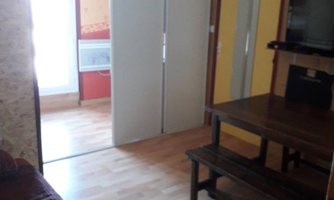 Arette Apartment | Cozy Studio for 4 with Kitchen, Free Parking, Ski Locker - Arette, La Pierre St Martin
