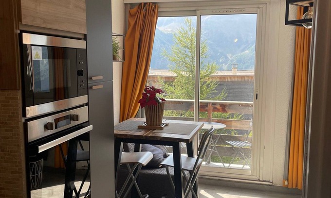 Orcieres-Merlette Apartment | Cozy Studio for 2 in Heart of Merlette - Near Pistes & Shops!