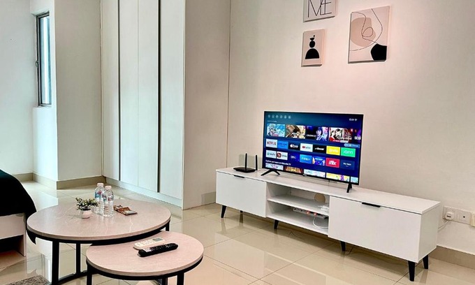 Seri Kembangan Apartment | Cozy Studio Galleria Equine Park ,KLIA, MRT, AEON, FOOD STREET
