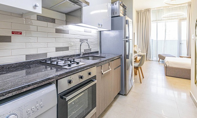 Discovery Gardens Apartment | Cozy Studio in Azizi Shaista Al Furjan