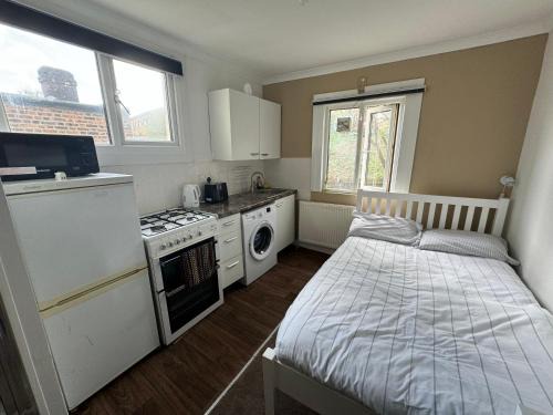Highbury West Apartment | Cozy Studio in Finsbury Park