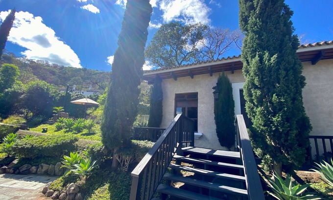 Antigua Guatemala Apartment | Cozy Studio In Quiet Condo With Heated Pool