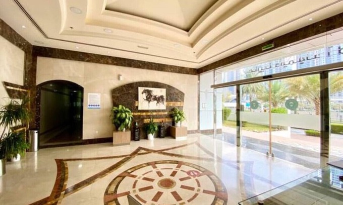Bouvet Island Apartment | Cozy Studio in Marina Diamond 1 Tower