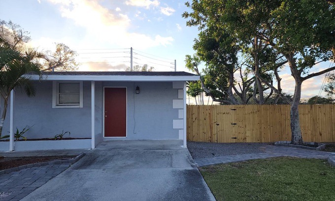 Bradenton Apartment | Cozy studio in pleasant Bradenton with WiFi, AC