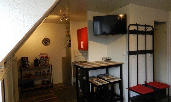 Le Pleynet Apartment | Cozy studio near slopes, 3 pers, Le Pleynet