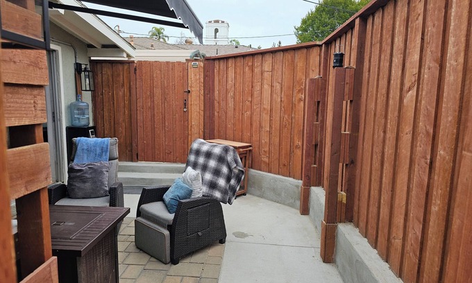 Fillmore Apartment | Cozy studio & private courtyard with AC and WiFi in charming Fillmore