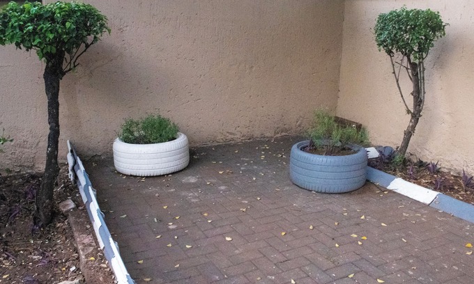 Greater Johannesburg Metropolitan Area Apartment | Cozy Studio Room to Rent in Johannesburg City