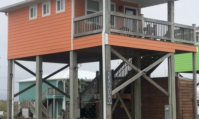Holly Beach House | Cozy studio walking distance to the beach, Seas the Day Beach House