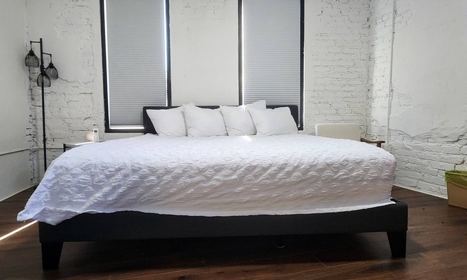 Old City Apartment | Cozy & Stylish 1-Bedroom Studio – Perfect for a Getaway!