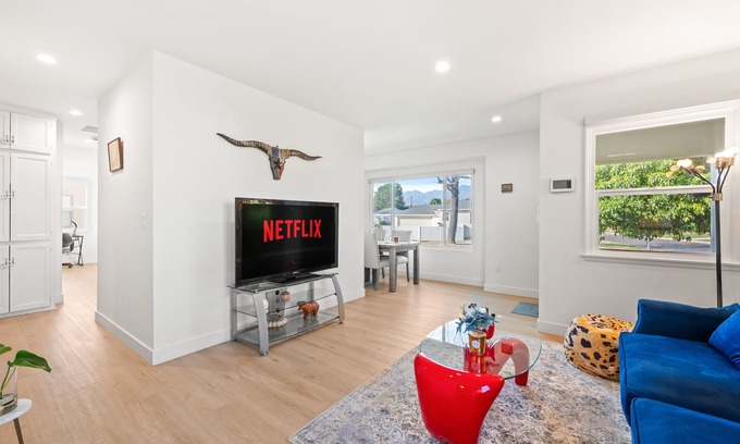 El Monte Apartment | Cozy Stylish Home Spacious Fully Equipped Stay