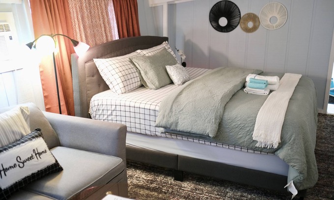 Tupelo Apartment | Cozy & Stylish N' Heart of Tupelo, 6 mins. from NMMC Hospital