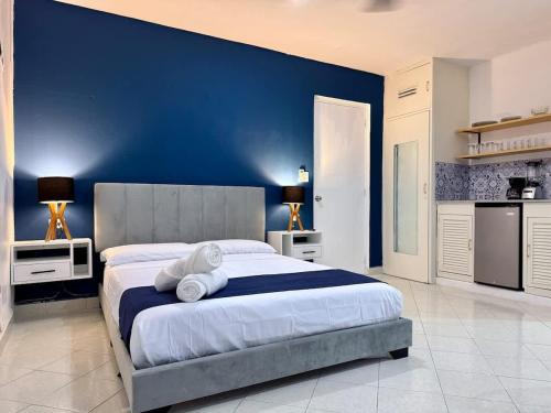 Colonia Campestre House | Cozy & Sunlit Apartment for 3 plus Pool