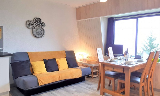 Saint-Lary-Soulan Apartment | Cozy T2 Chalet for 4 - Mountain Views, Near Ski Lifts, Free Holiday Shuttle, Full Amenities