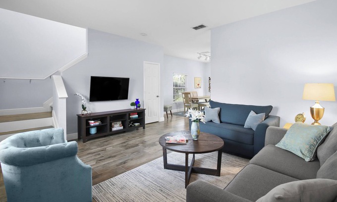Braden River House | Cozy townhouse- Location, location, location!!!