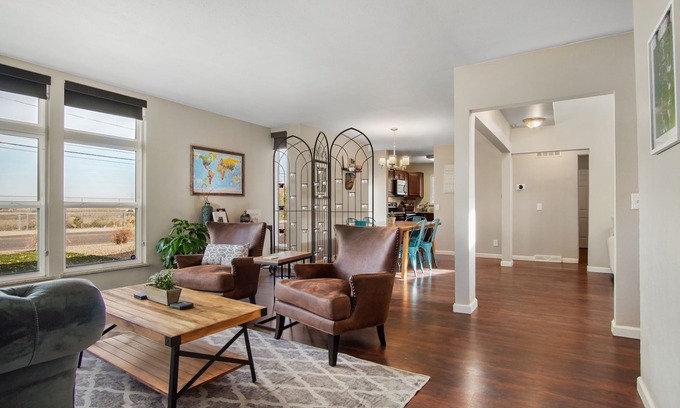Berkley House | Cozy two bedroom home with beautiful landscaped yard.