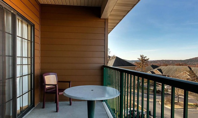 Branson Resort | Cozy units at The Falls Village Resort in Branson!