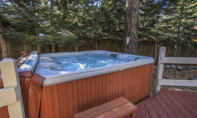 Summit Estates House | Cozy up to Summit-1651 by Big Bear Vacations