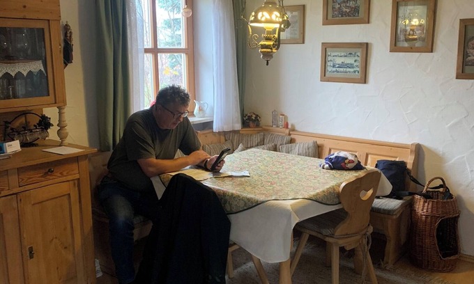 Mahring House | Cozy vacation home with large garden and fireplace, dogs allowed.