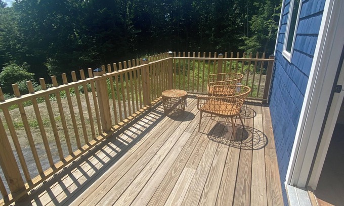 Johnson House | Cozy Vermont Retreat: Your Ideal Short-Term Rental Near Ski Resorts!