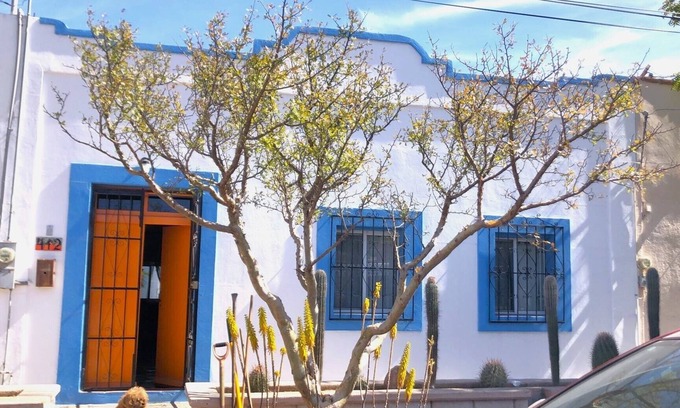 Esterito House | Cozy vintage house with studio near Malecon and Centro