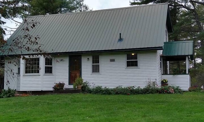 Londonderry House | Cozy VT Country Home