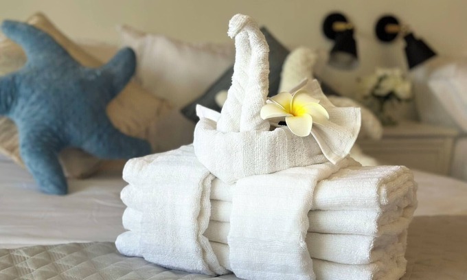 McCully - Moiliili Condo | Cozy Waikiki 30FL Luxury Condo with Majestic Ocean Viewerful Honolulu