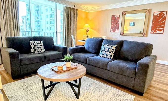 Waikiki Condo | Cozy Waikiki Vacation Rental with Partial Ocean Views - Great for families!
