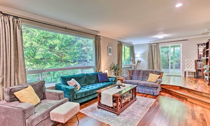 University Place House | Cozy Washington Escape Near Hiking & Golfing!