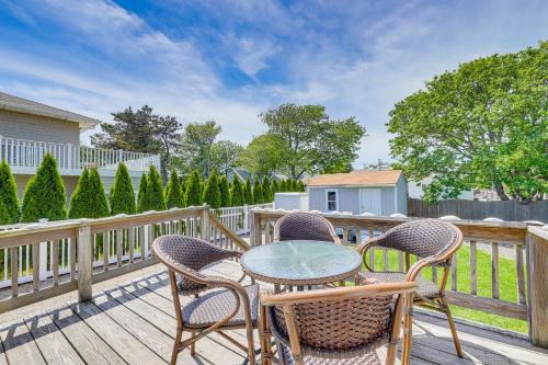 Ogunquit - Wells House | Cozy Wells Cottage with Deck Steps to Beach!