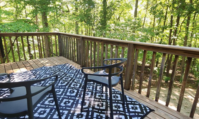 Mount Mourne House | Cozy Woodsy Retreat in Metro CLT