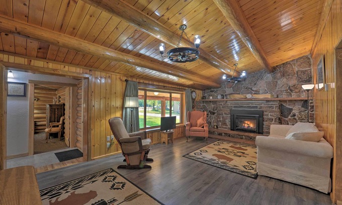 Pinedale House | Cozy WY Home: Rivers, Lakes, Mountains, Wildlife