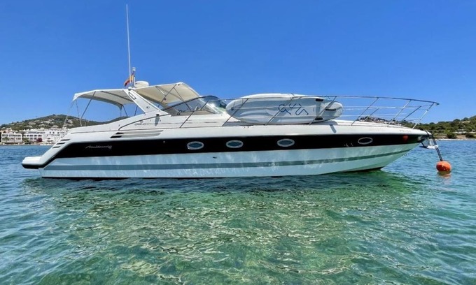 Sant Adria de Besos Boat Rental | Cozy yacht lodge in Barcelona with boat tour option