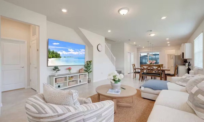 Four Corners House | CozyFamily Retreat 5bd/5.5ba near Disney/Universal