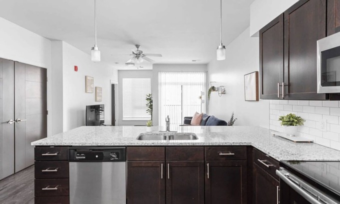 Indianapolis Apartment | Cozysuites 1BR Modern Apt Near the Fashion Mall