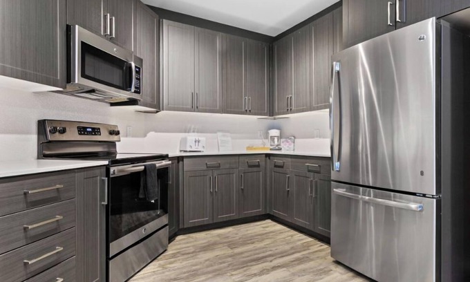 Camelback East Apartment | CozySuites at Vela Camelback
