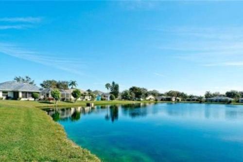 Trailer Estates House | Craig House with Heated Pool on small lake