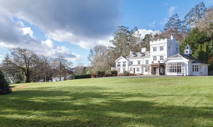 Bangor Cottage | CRAIG Y DON, family friendly, luxury holiday cottage in Llandegfan