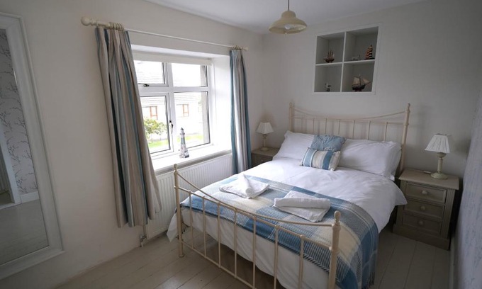 Carnlough House | Cranny Cottage Carnlough