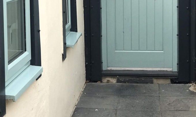 Trefin Cottage | Cranog Cwtch self catering cottage.