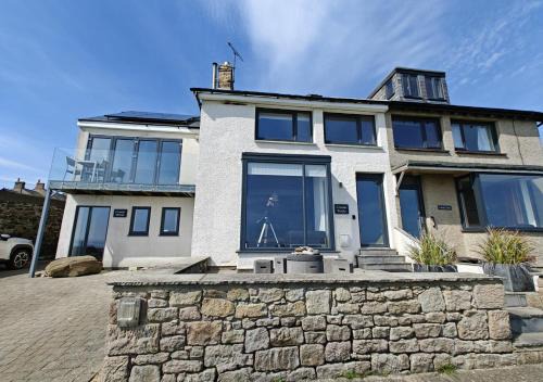 Craster House | Craster Rocks