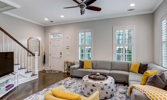 Historic District - North House | Crawford Chic
