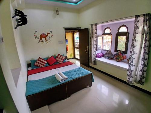 Amar Sagar Pol House | Crazy Camel Hotel & Safari
