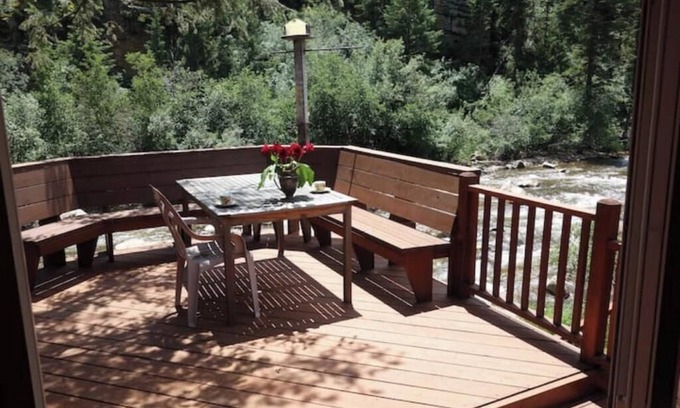 Drake Cabin | Create Memories at This Romantic Riverfront Cabin Near Estes Park