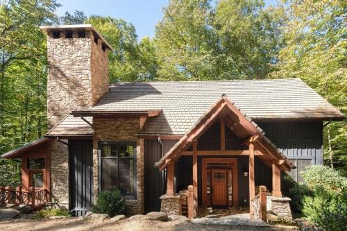 Sapphire House | Creek House