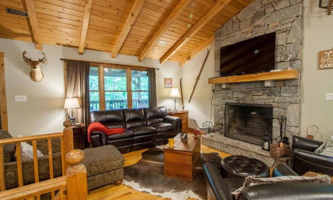 Blowing Rock House | Creek Sound Chalet