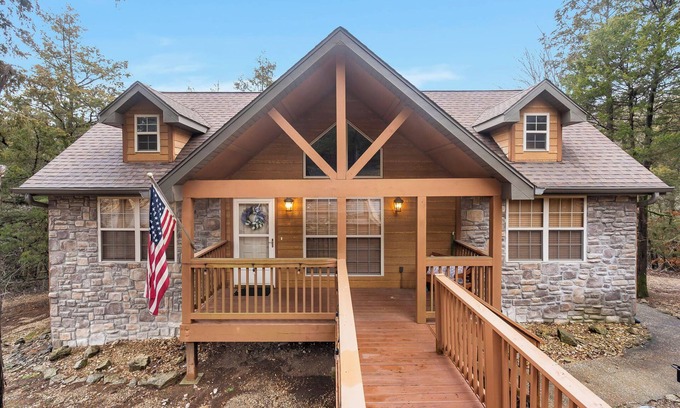 Branson West Cabin | Creekside – 2 BDR Resort Cabin in Epic Location!