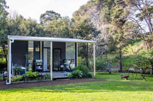 Otapaurau House | Creekside at Kūaotunu